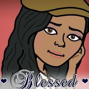 Meet your Posher, Alexis